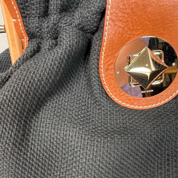 Kate Spade | Black Cotton Bag with Leather Trim and Wood Handles - Picture 2 of 12